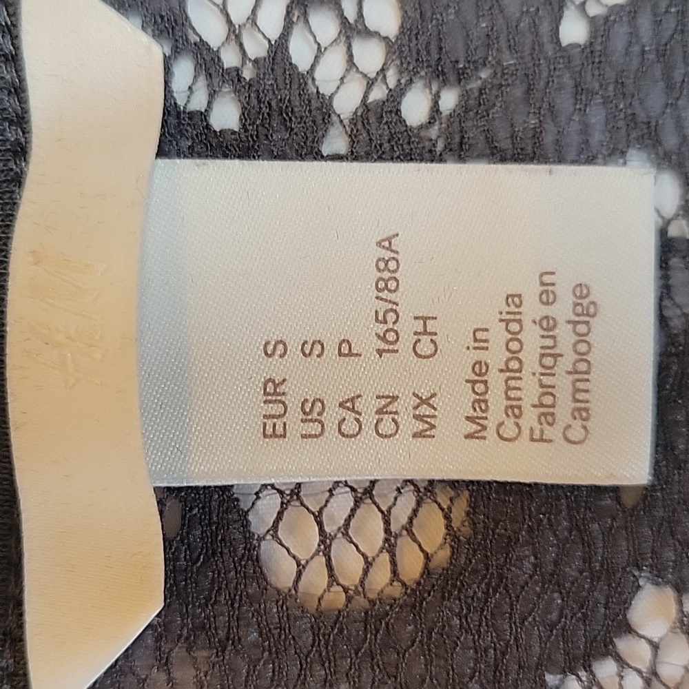 H&M Top - Picture 3 of 4